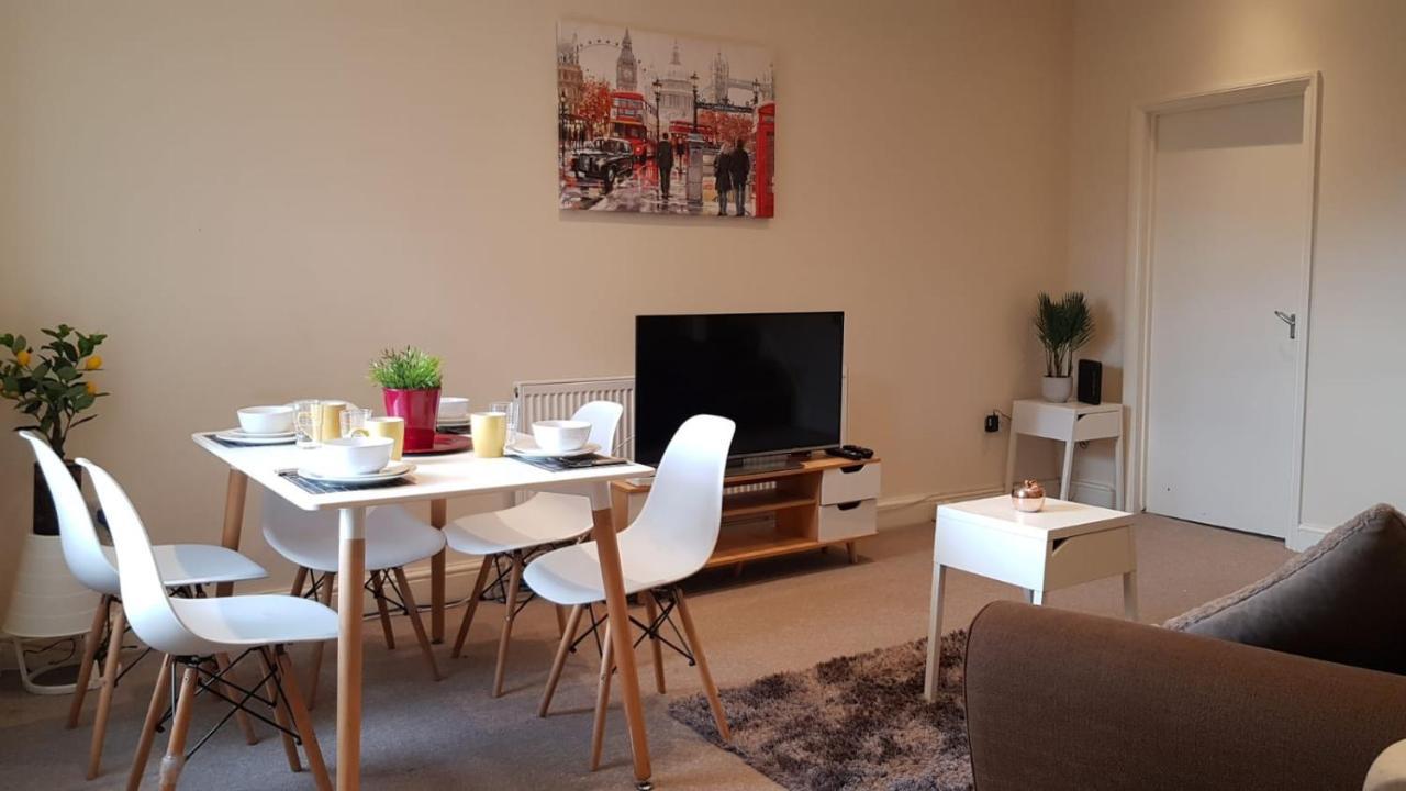 Bellaliving 2 Bedroom - Luton Apartment
